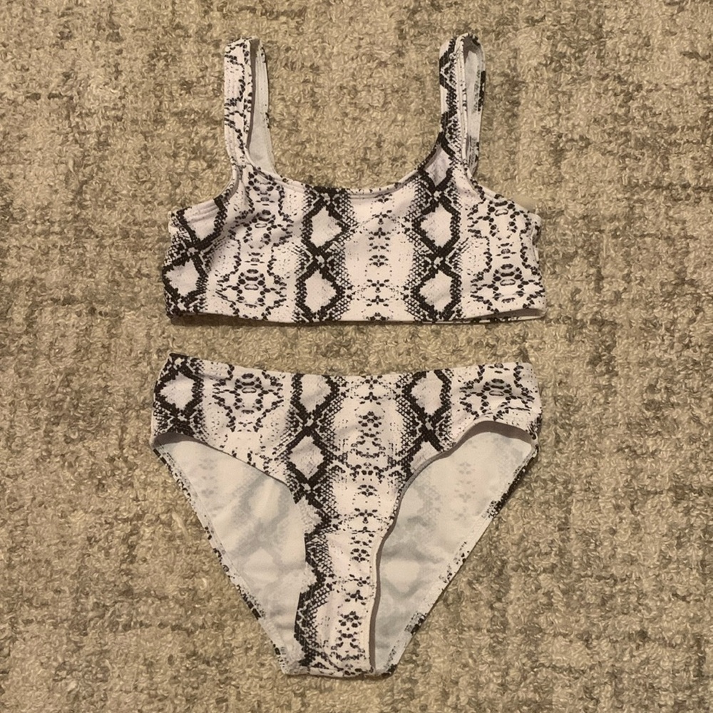 SHEIN Snakeskin Print Black and White 2 piece Swimsuit Bikini Girls Size 7-8
